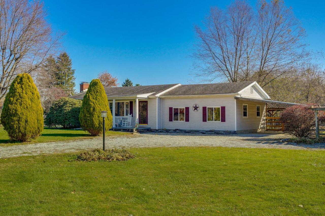 Hocking Hills Hideaway With Hot Tub And Fire Pit! Villa Logan Exterior photo