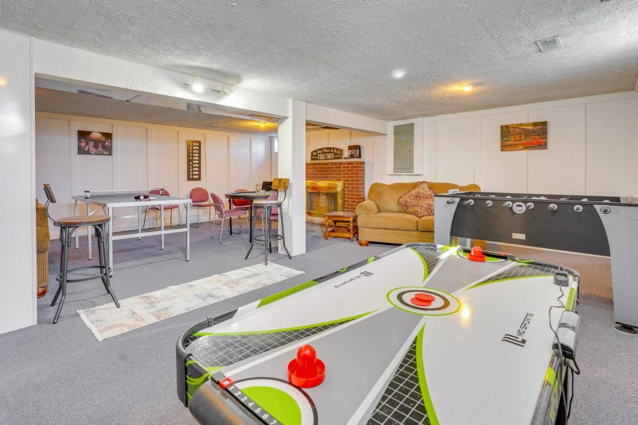 Hocking Hills Hideaway With Hot Tub And Fire Pit! Villa Logan Exterior photo